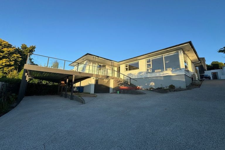 Photo of property in 2/17 Commodore Parry Road, Castor Bay, Auckland, 0620