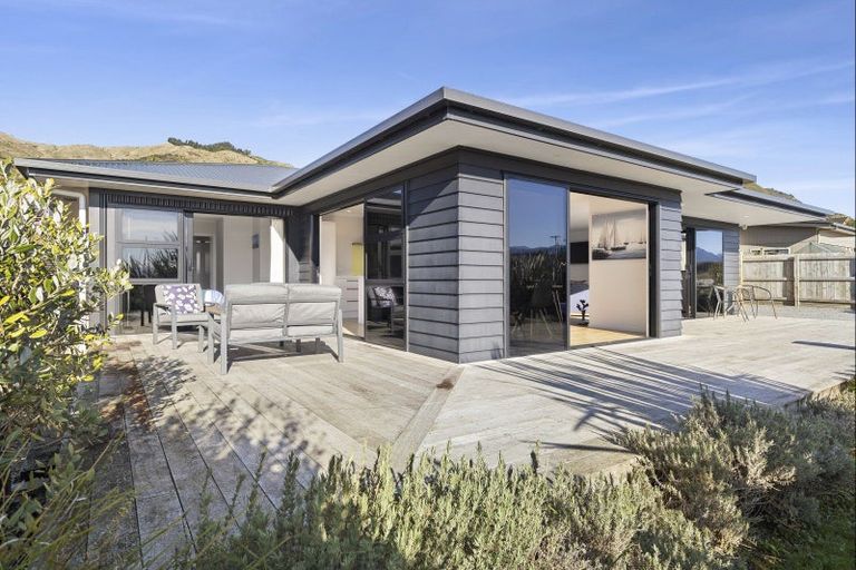 Photo of property in 73a Richmond Road, Pohara, Takaka, 7183