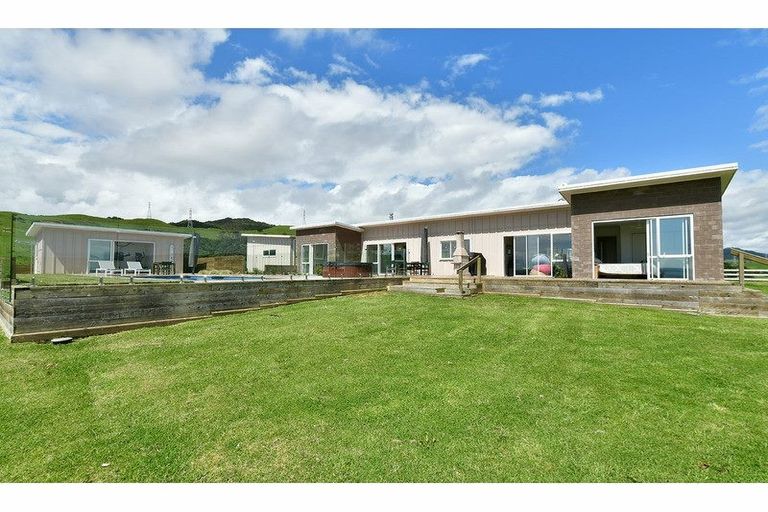 Photo of property in 3354 Kaipara Coast Highway, Glorit, Warkworth, 0984