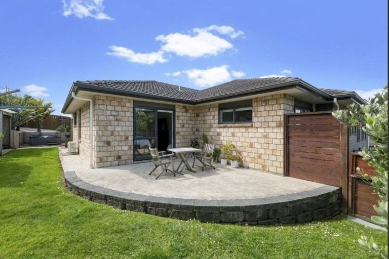 Photo of property in 16 Burwood Terrace, Gulf Harbour, Whangaparaoa, 0930