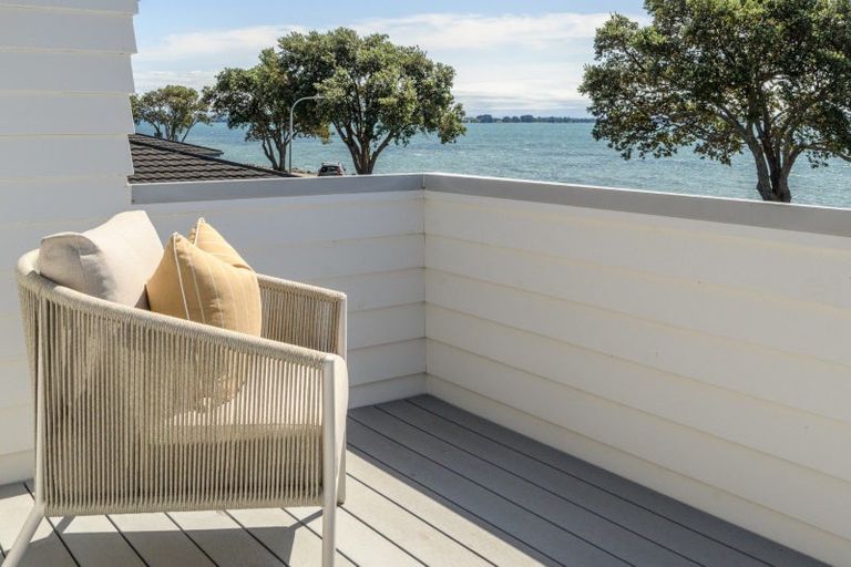 Photo of property in 19 Beach Road, Otumoetai, Tauranga, 3110