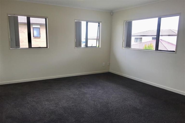 Photo of property in 9 Kokako Rise, Papakura, 2110