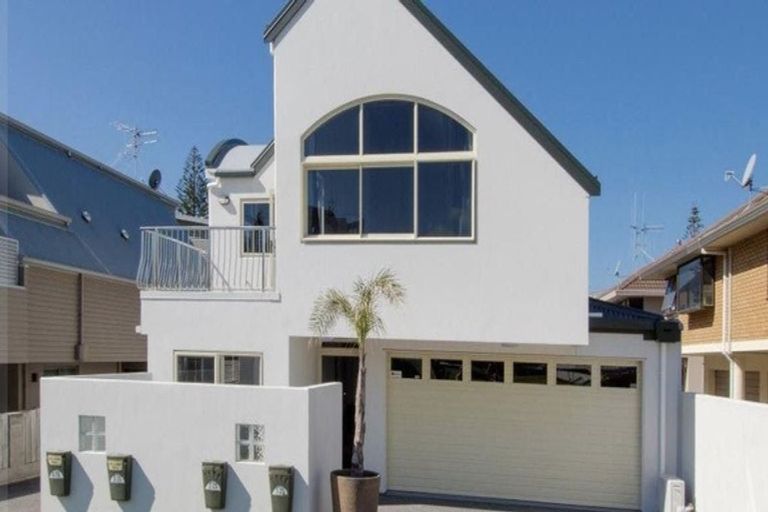 Photo of property in 25 Rita Street, Mount Maunganui, 3116