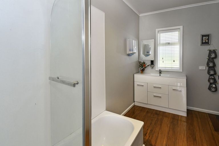 Photo of property in 34 Helvetia Road, Pukekohe, 2120