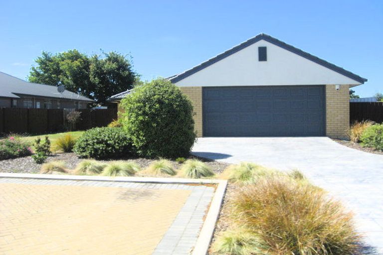 Photo of property in 7 Limes Avenue, Parklands, Christchurch, 8083