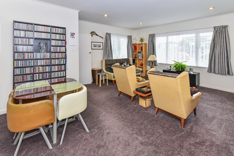 Photo of property in 5a Scotts Road, Manurewa East, Auckland, 2102