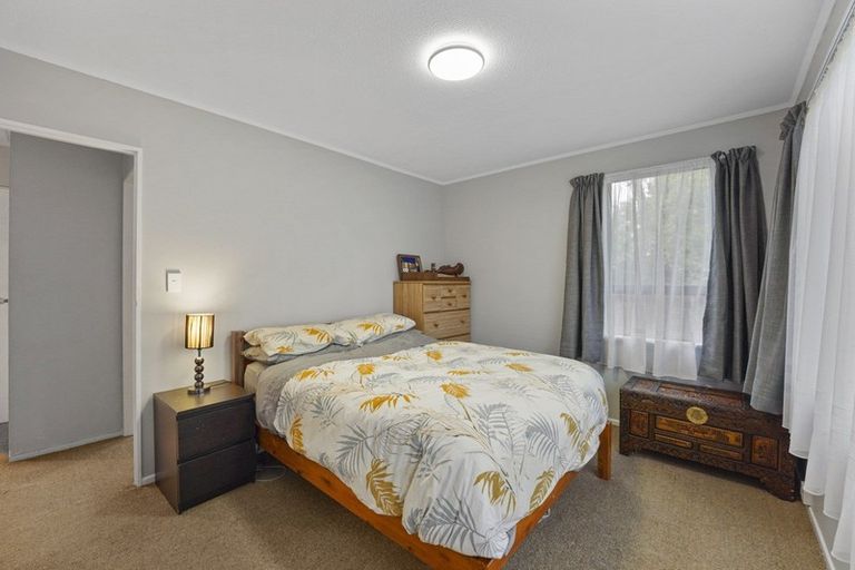 Photo of property in 20 Amber Grove, Birchville, Upper Hutt, 5018