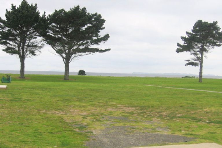 Photo of property in 168 Sands Crescent, Matarangi, Whitianga, 3592