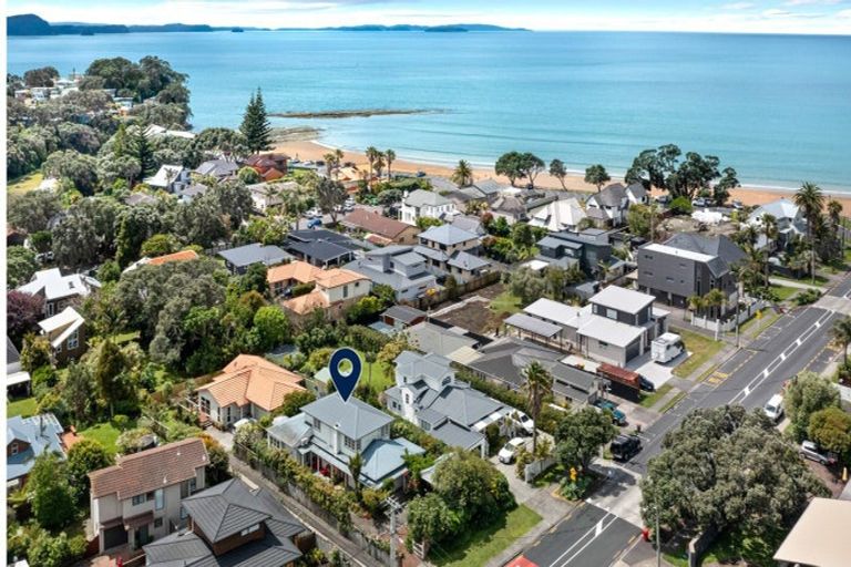 Photo of property in 77 Bay Street, Red Beach, 0932