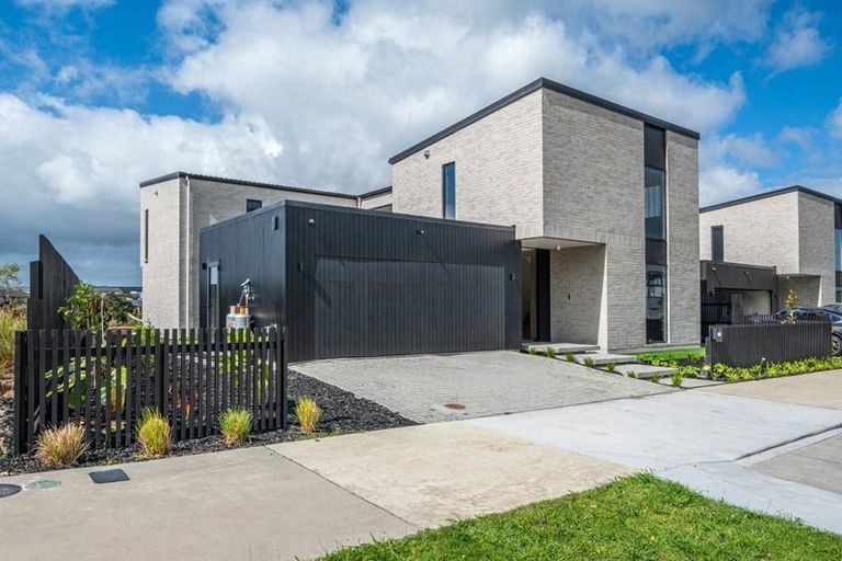 Photo of property in 47 Bristol Freighter Road, Hobsonville, Auckland, 0616