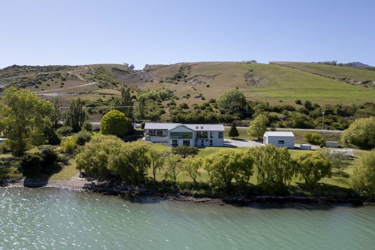 Photo of property in 485 Tarras-cromwell Road, Northburn, Cromwell, 9383