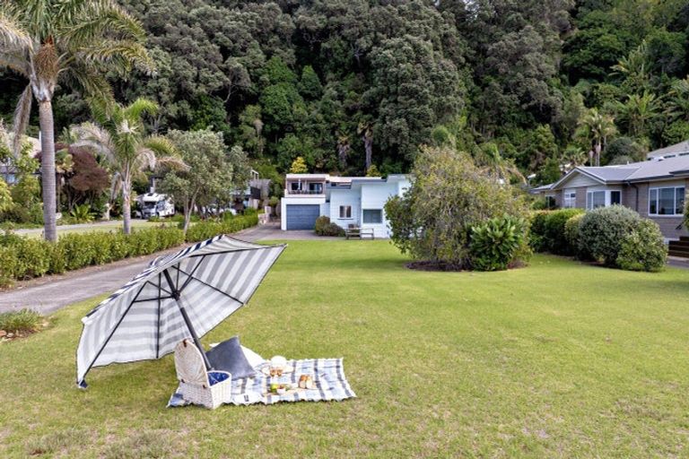 Photo of property in 21 West End Road, Ohope, 3121