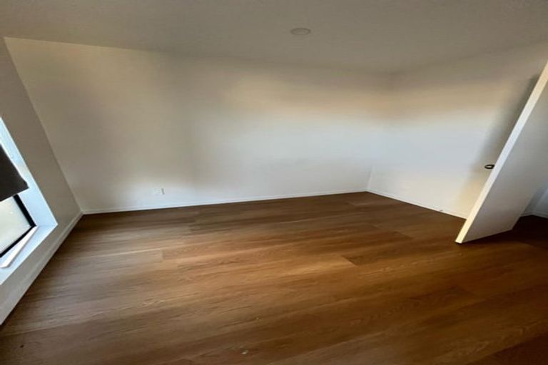 Photo of property in 9 Neesons Way, Glendene, Auckland, 0602