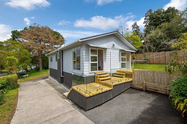 Photo of property in 16 Jayne Place, Torbay, Auckland, 0630