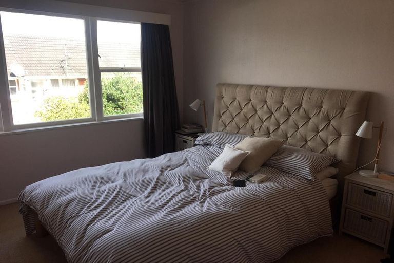 Photo of property in 2/62 Church Street, Northcote Point, Auckland, 0627