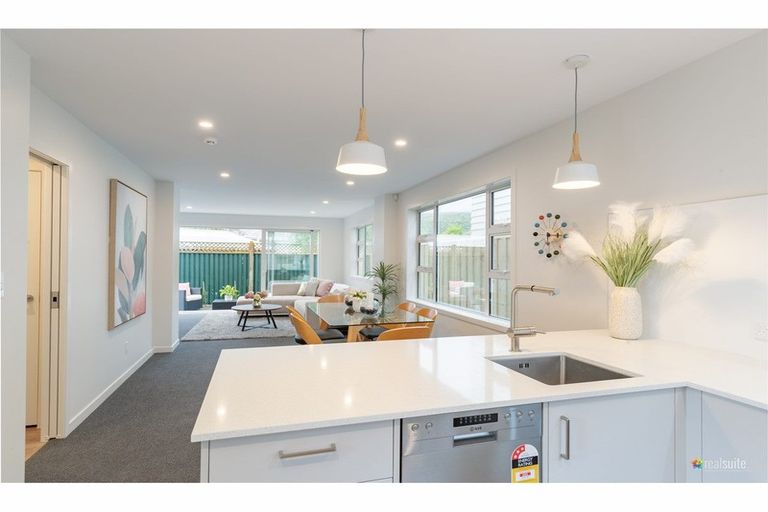 Photo of property in 11d Molesworth Street, Taita, Lower Hutt, 5011