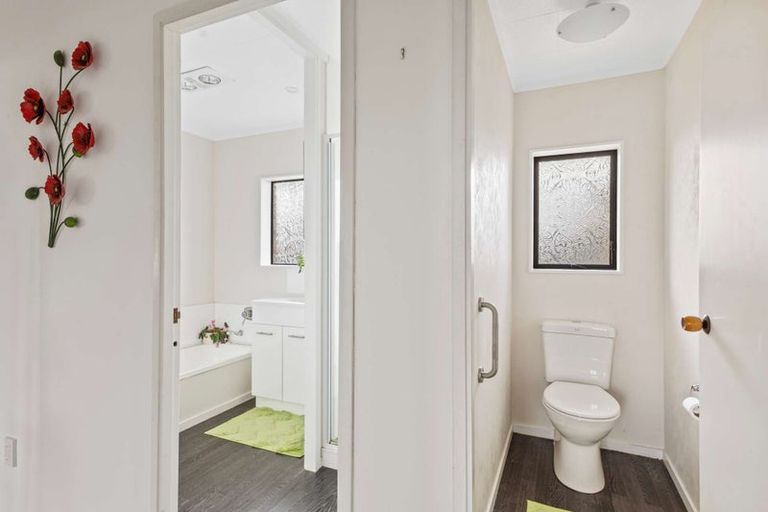 Photo of property in 219/1 Coronation Avenue, Welbourn, New Plymouth, 4310