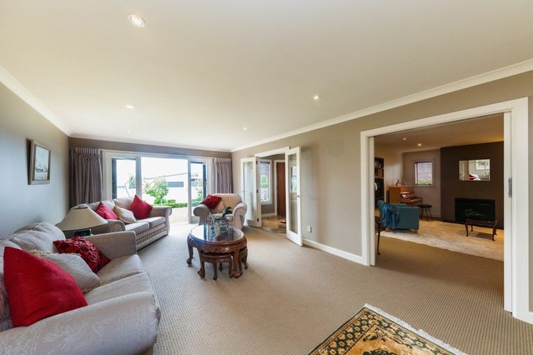 Photo of property in 42 Lincoln Terrace, Hokowhitu, Palmerston North, 4410