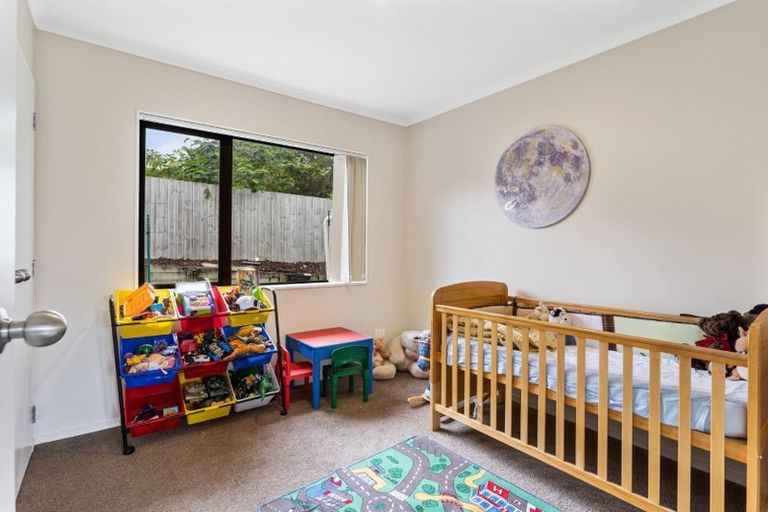 Photo of property in 71 Tiriwa Drive, Massey, Auckland, 0614