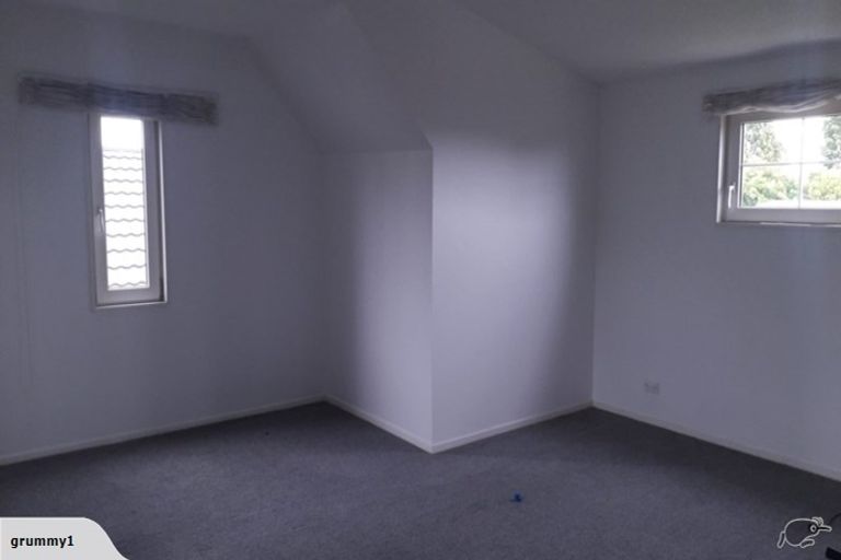 Photo of property in 35 Beauford Place, Parklands, Christchurch, 8083