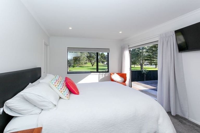 Photo of property in 6 Francis Douglas Drive, Westown, New Plymouth, 4310