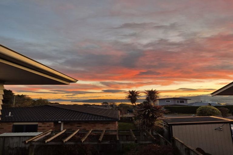 Photo of property in 2/48 Ngamotu Road, Hilltop, Taupo, 3330