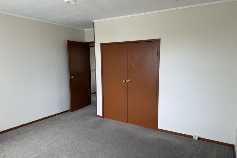 Photo of property in 1/16 Almay Place, Clover Park, Auckland, 2019