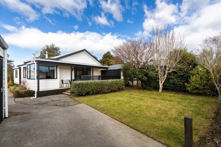 Photo of property in 517 Mangorei Road, Highlands Park, New Plymouth, 4312