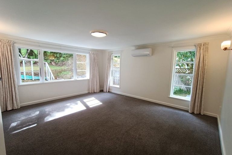 Photo of property in 139 Kamahi Street, Stokes Valley, Lower Hutt, 5019