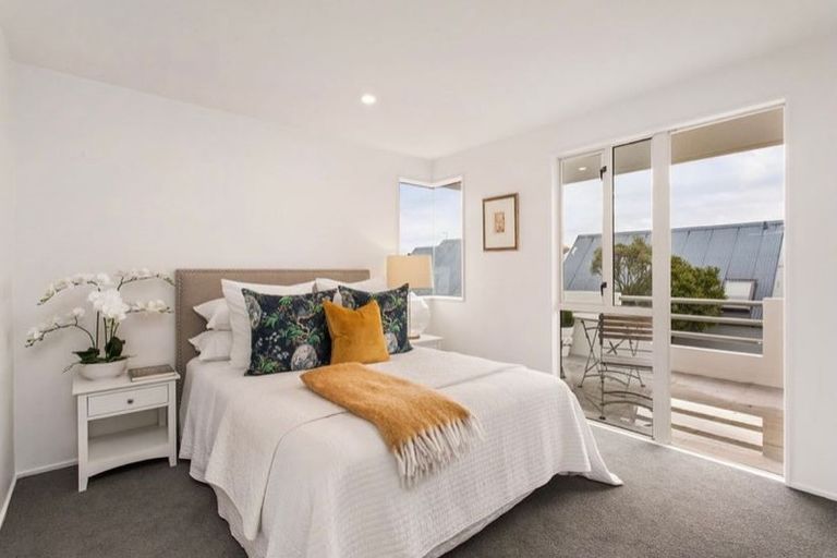 Photo of property in 2/100 Rossall Street, Merivale, Christchurch, 8014