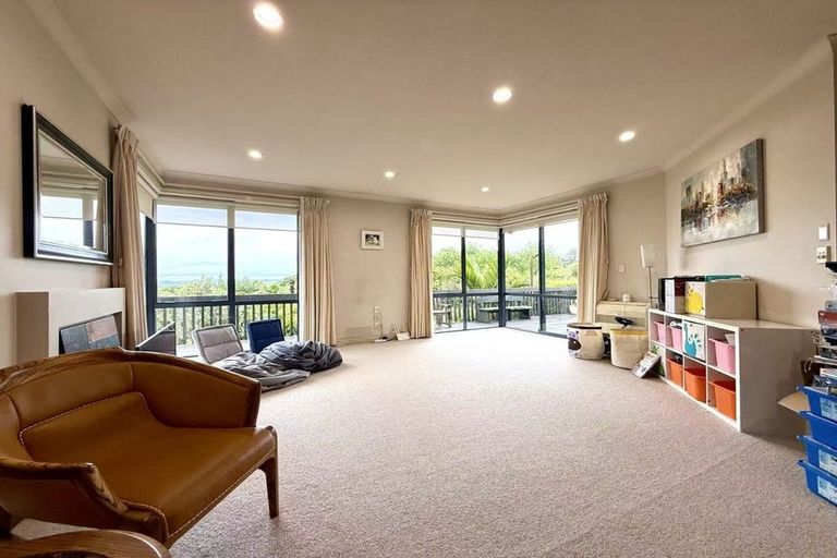 Photo of property in 3 Terry Smyth Drive, Kumeu, 0892
