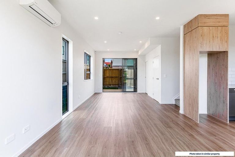 Photo of property in 7/22 Coniston Avenue, Te Atatu South, Auckland, 0610