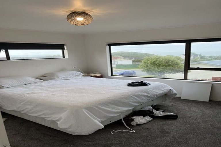 Photo of property in 79 Frobisher Street, Island Bay, Wellington, 6023