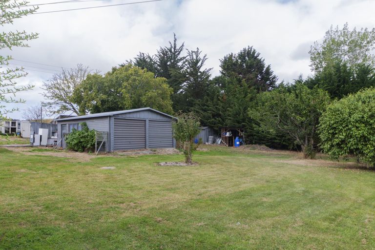 Photo of property in 27 Main Road, Maheno, Oamaru, 9495