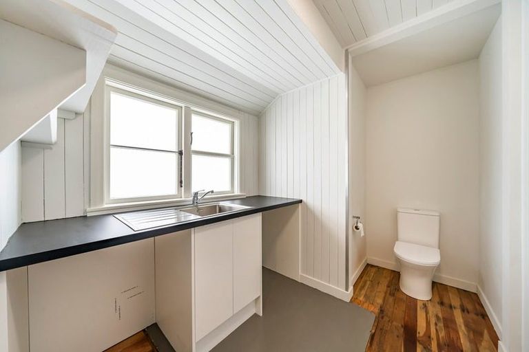 Photo of property in 31 Newcombe Street, Naenae, Lower Hutt, 5011