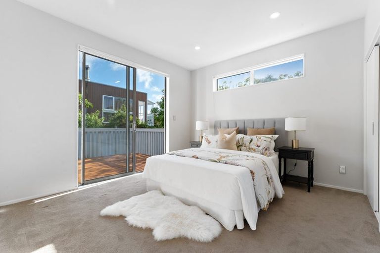 Photo of property in 6c Seaview Road, Milford, Auckland, 0620