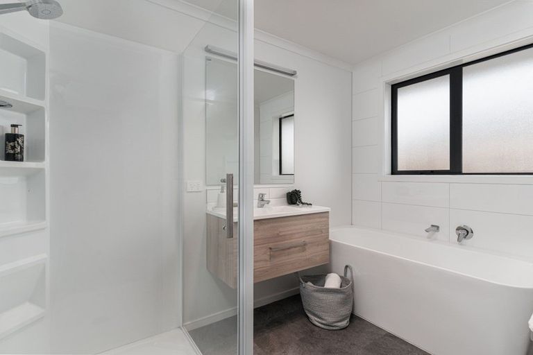 Photo of property in 16 Mitre Way, Solway, Masterton, 5810