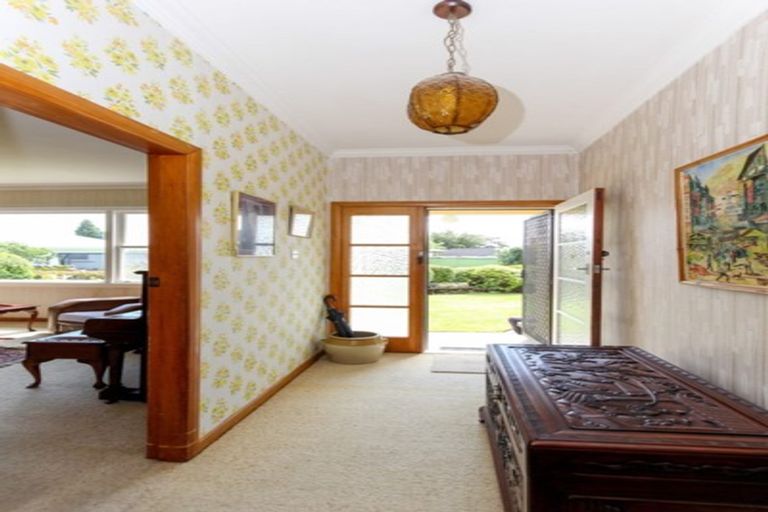 Photo of property in 114b Govett Avenue, Frankleigh Park, New Plymouth, 4310