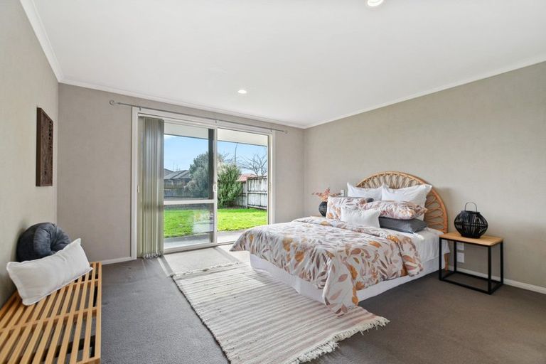 Photo of property in 1 Woburn Court, Rototuna North, Hamilton, 3210