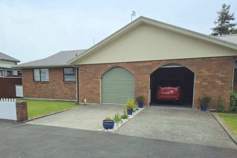 Photo of property in 9a Mill Street, Westport, 7825