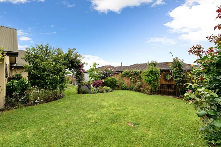 Photo of property in 57 Ayrshire Drive, Grandview Heights, Hamilton, 3200