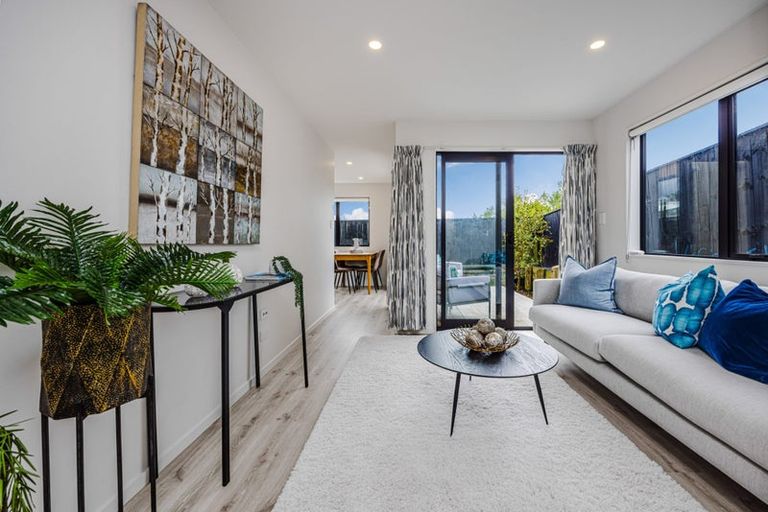 Photo of property in 7/66 Bruce Road, Glenfield, Auckland, 0629