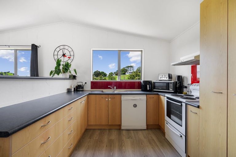 Photo of property in 1822 State Highway 12, Paparoa, 0571