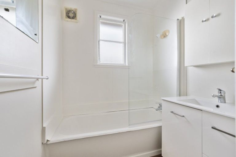 Photo of property in 1/7 Settlement Road, Papakura, 2110