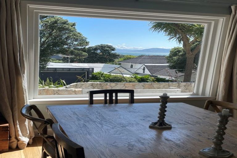 Photo of property in 6 Burnham Street, Seatoun, Wellington, 6022