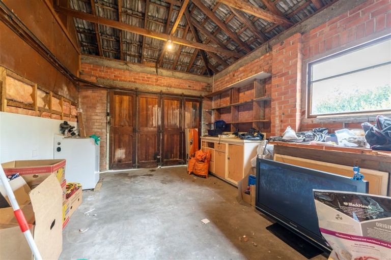 Photo of property in 1 Campbell Street, Geraldine, 7930