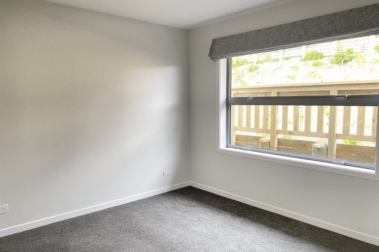Photo of property in 49 Waitaria Terrace, Aotea, Porirua, 5024