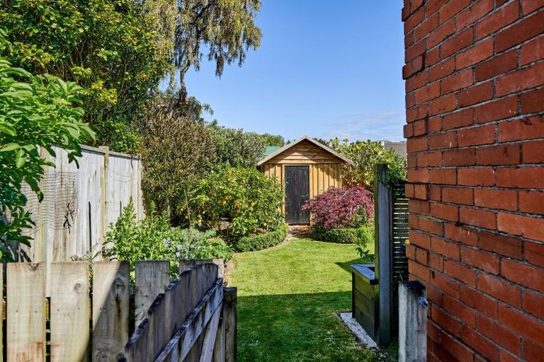 Photo of property in 2 Jutland Street, Waterloo, Lower Hutt, 5011