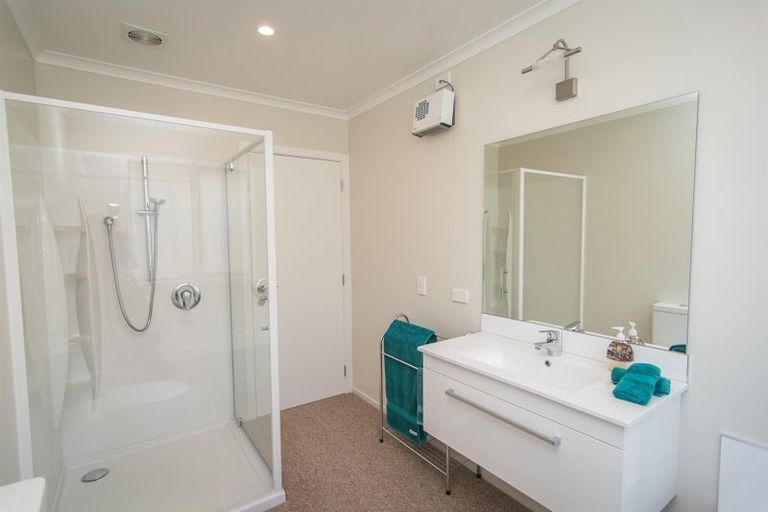 Photo of property in 36 Rhodes Street, Waimate, 7924