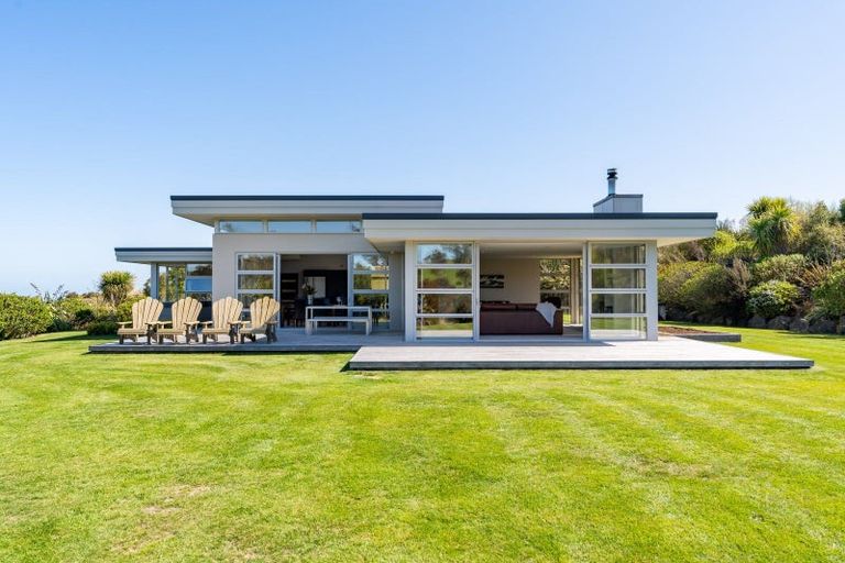 Photo of property in 28 Kayforce Road, Ocean View, Dunedin, 9035